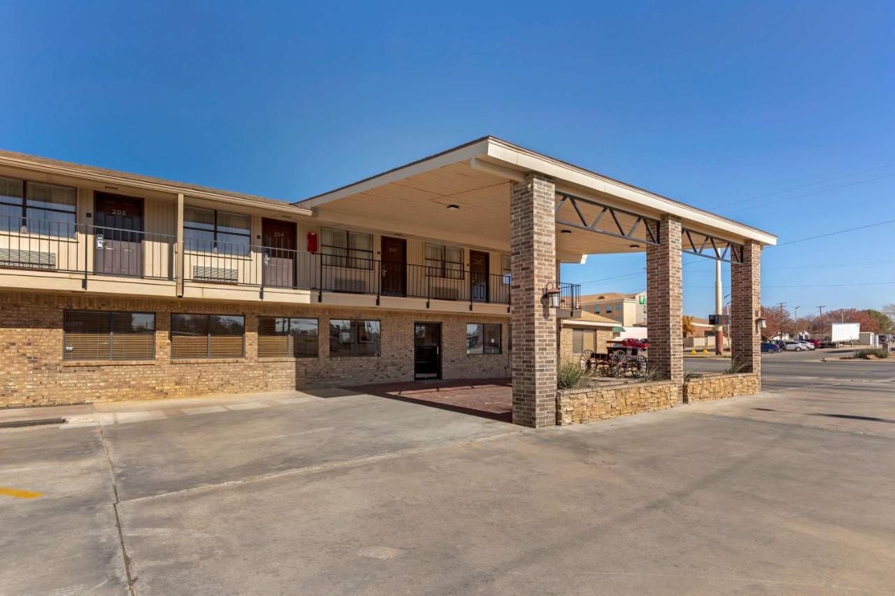 Best Western Caprock Inn Brownfield Extérieur photo